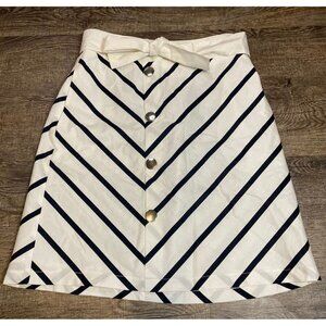 Venus Women’s White Skirt With Black Stripes Size US 2